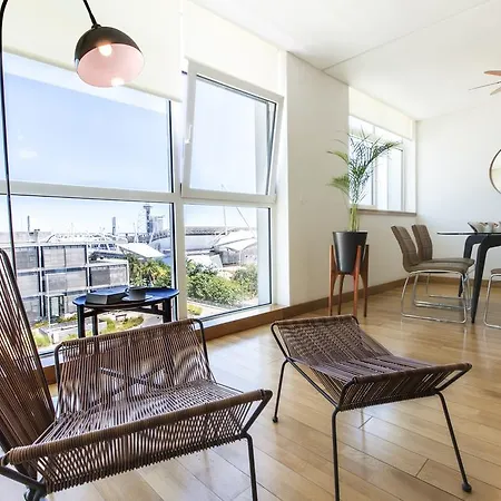 Apt In Oriente Duplex - Parque Das Nacoes Apartment Lisbon
